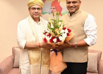 ಮಂಗಳೂರು ರೈಲ್ವೆ ಜಾಲ ನೈಋತ್ಯ ವಲಯಕ್ಕೆ ಸೇರ್ಪಡೆ:ಸಚಿವ ಅಶ್ವಿನಿ ವೈಷ್ಣವ್ ಅವರನ್ನು ಭೇಟಿಯಾಗಿ ಧನ್ಯವಾದ ಸಲ್ಲಿಸಿದ ಸಂಸದ ಕ್ಯಾ. ಚೌಟ
