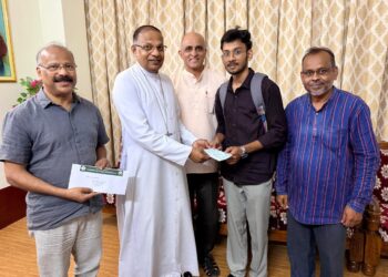 ಮಂಗಳೂರು ಧರ್ಮಕೇಂದ್ರದ ‘ಪರಿಸರ ಪ್ರತಿಜ್ಞೆ’ ಅಭಿಯಾನಕ್ಕೆ ಭಾರಿ ಬೆಂಬಲ: 1.36 ಲಕ್ಷಕ್ಕೂ ಅಧಿಕ ಮಂದಿ ಭಾಗಿ, ಮೆಡಿಕಲ್ ವಿದ್ಯಾರ್ಥಿಗೆ ₹1 ಲಕ್ಷ ಲಕ್ಕಿ ಡ್ರಾ ಬಹುಮಾನ!