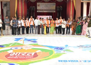 ಕುದ್ರೋಳಿಯಲ್ಲಿ ವಿಕಸಿತ ಭಾರತ ಕಲ್ಪನೆಯ ಬೃಹತ್ ‘ರಾಷ್ಟ್ರದೊಂದಿಗೆ ರಂಗೋಲಿ’ ಕಾರ್ಯಕ್ರಮಕ್ಕೆ ಚಾಲನೆ